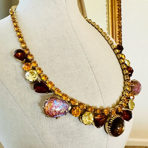 🔥 Vintage GORGEOUS Opal Rhinestone Crystal Necklace - Picture 10 of 17